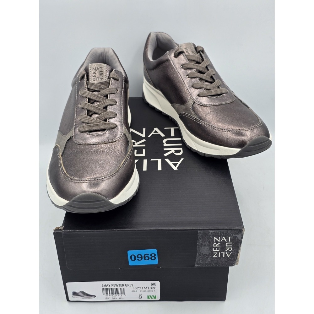 Naturalizer Women's Shay Sneakers Pewter Gray Metallic‎ Sz 8W Wide Store Model